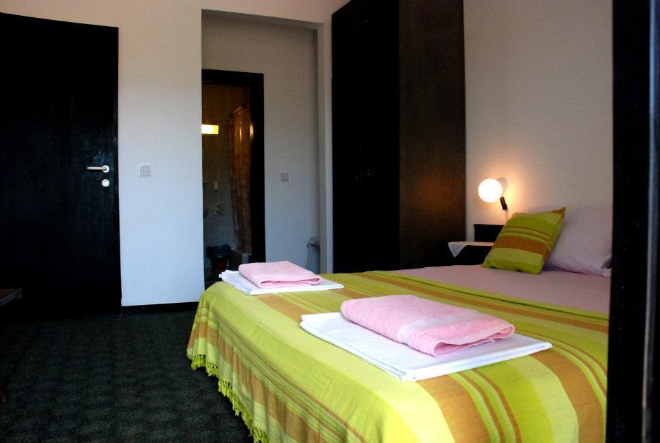 Guest House Alek Vrboska Szoba fotó