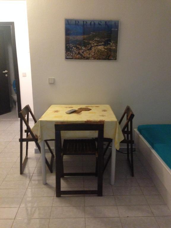 Guest House Alek Vrboska Szoba fotó