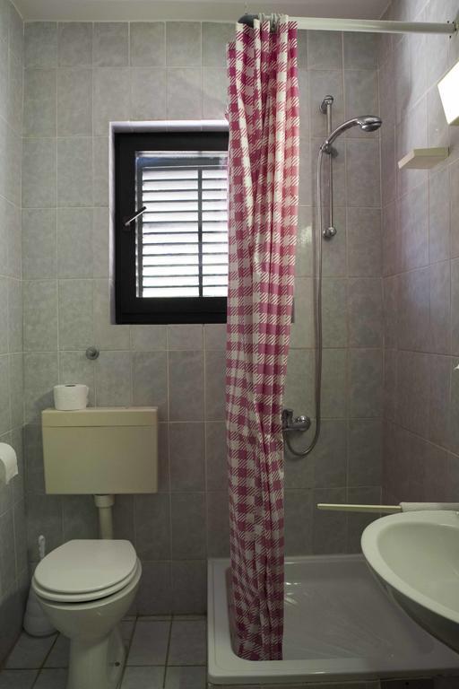 Guest House Alek Vrboska Kültér fotó